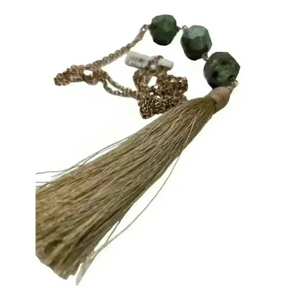 Silk & Stone Tassel 32" necklace goldtone chain cream beige boho Jewelry in Crea - Picture 5 of 6